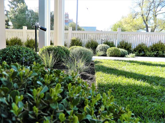 formal garden design for small front yard